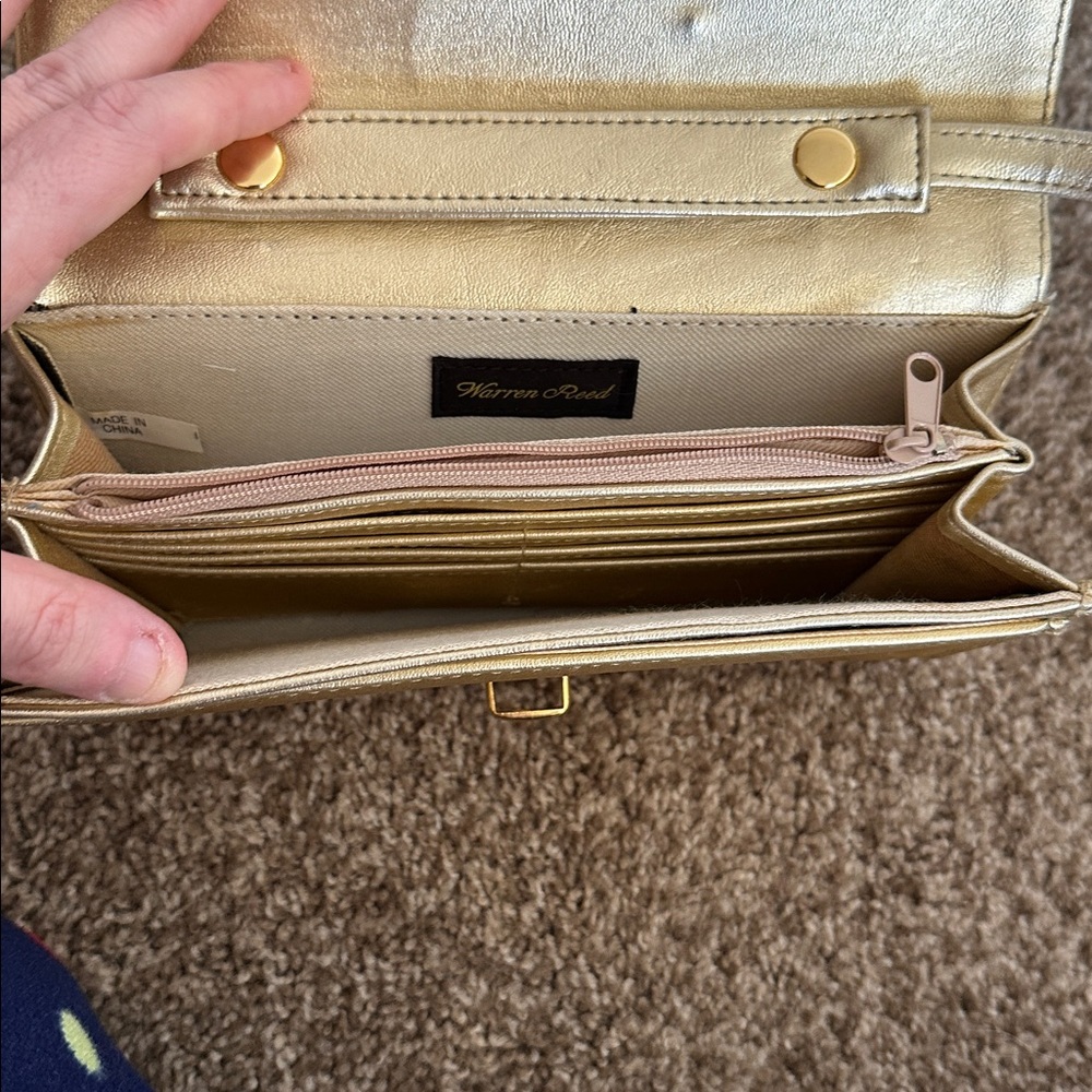 Warren Reed Gold Crossbody Bag - Picture 8 of 10